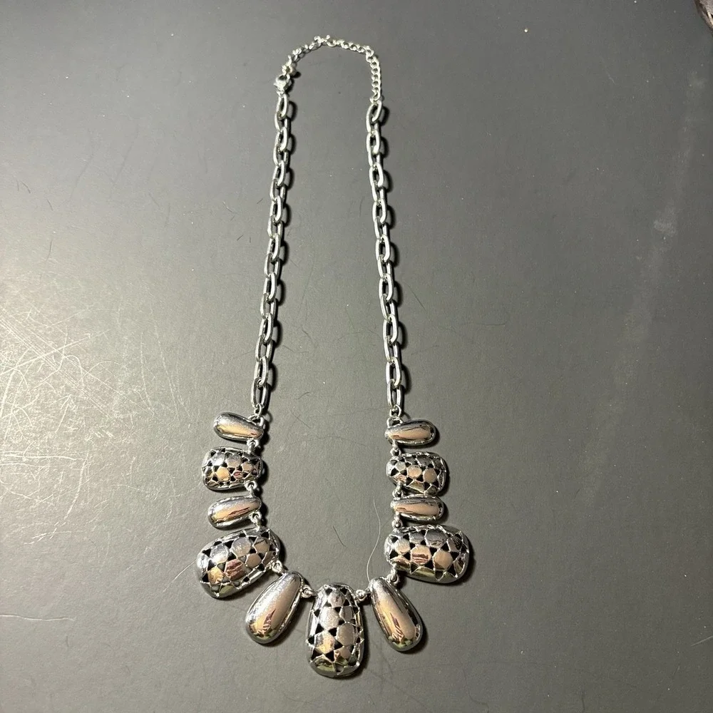 Statement Necklace Boho Chunky Silver Tone Metal Rhinestone‎ Modernist